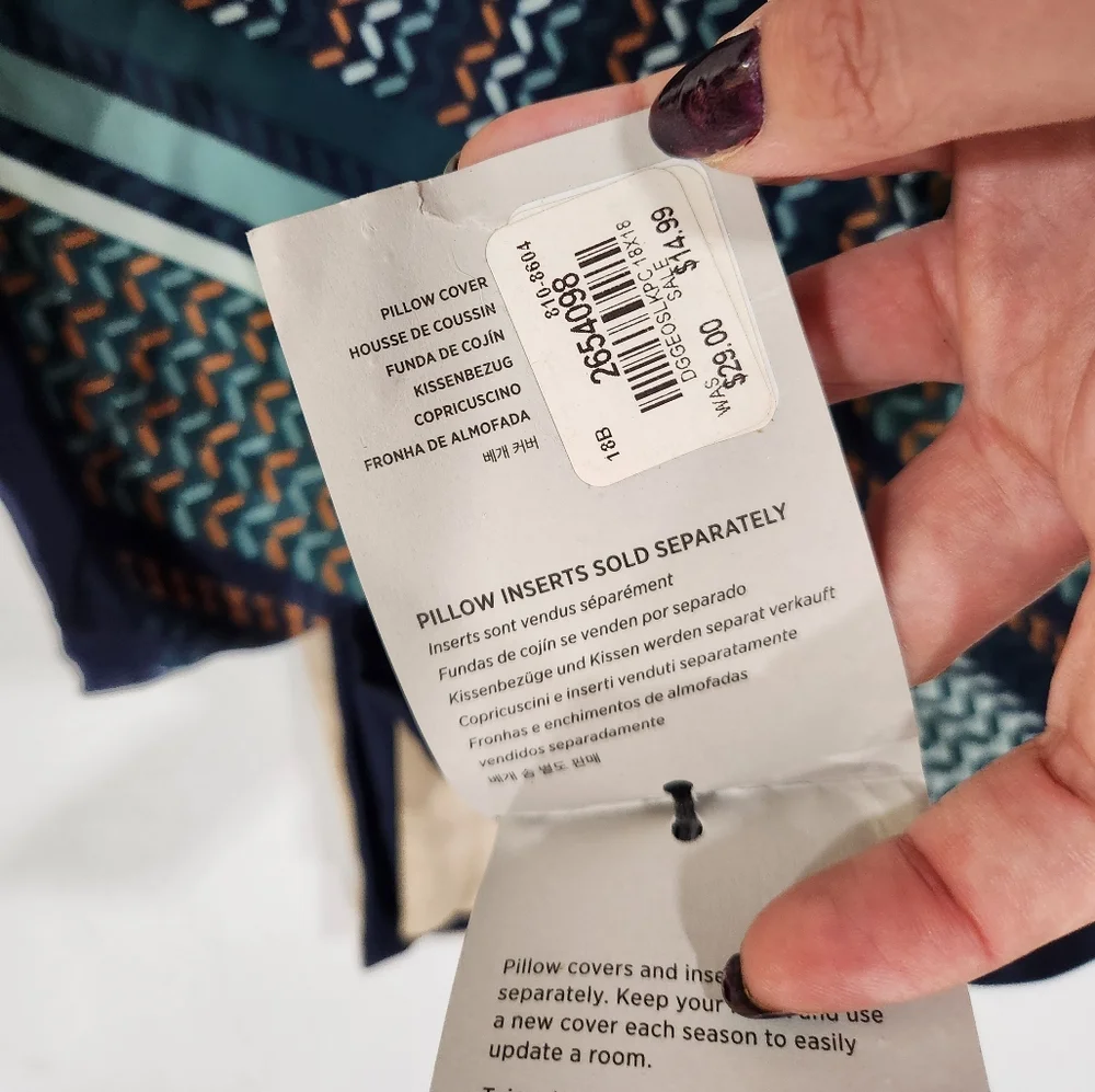 West Elm NWT 100% Silk 18X18 Geometric Patterned Pillow Cover Cases Set Of 2